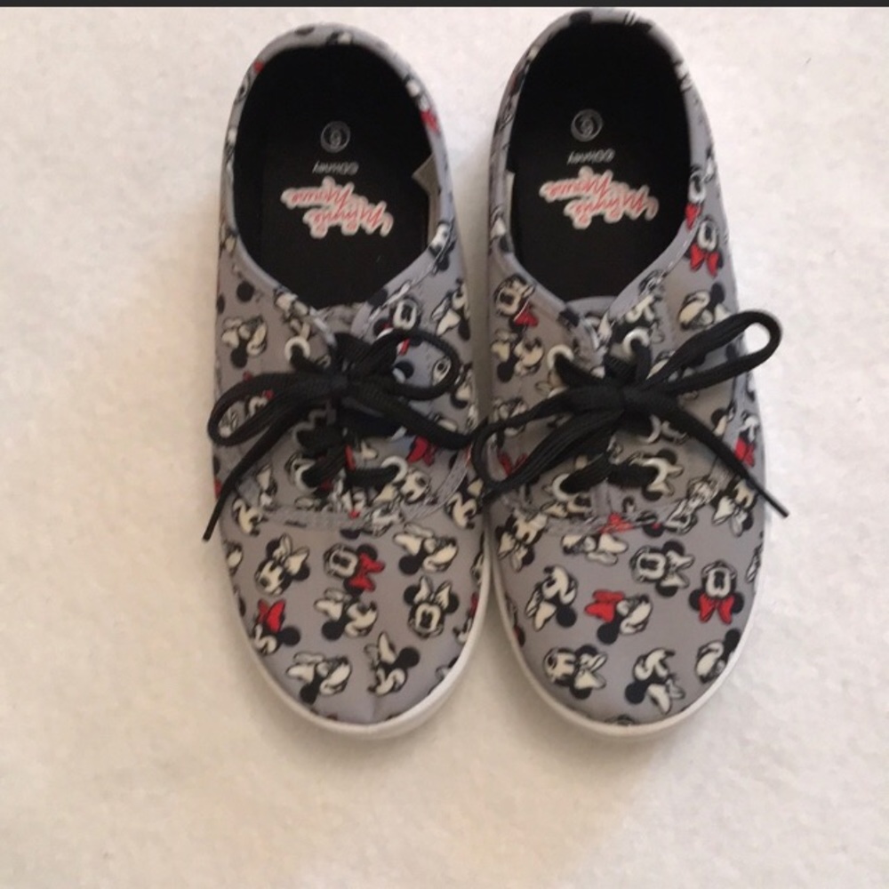 Minnie Mouse sneakers